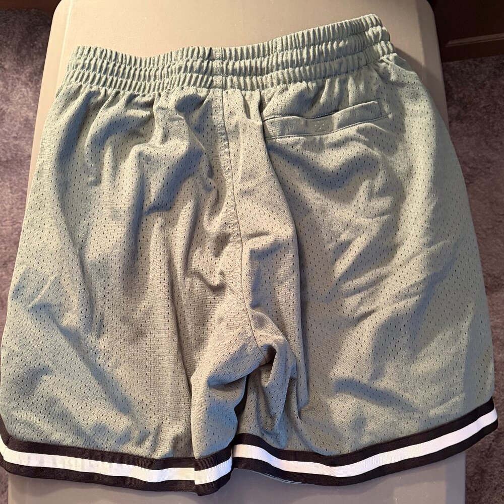 Foot Locker LCKR Mesh Athletic Shorts Men's Size XL Green/Grey/Teal - Picture 2 of 5